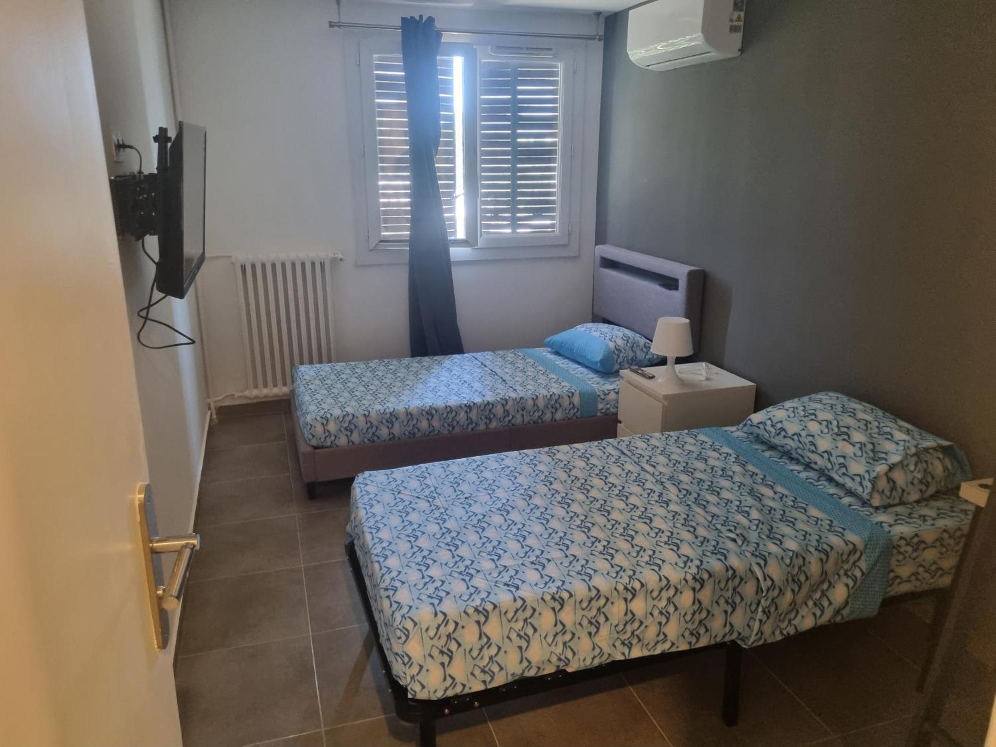 Chambre Privative Renove 2024, Climatisation, Tramway Sur Place , 12 Min Centre, 16 Min Plage, Apercu Lateral Mer, 2 Wc Avec 2 Salle De Bain, Private Room Renovated 2024, Air-Conditioned , Tram On Spot, 2 Toilets And 2 Bathrooms Nice Ngoại thất bức ảnh